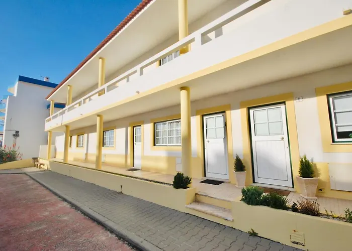 Catarina House - Baleal Beach, Balcony, Pool * 费雷尔